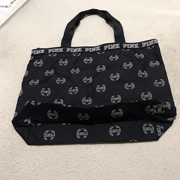 🆕PINK WEEKENDER SUPER CUTE&VERY SPACIOUS&DEEP BLACK&WHTE OVERNIGHT/CARRY ON ✈️ - Picture 7 of 14